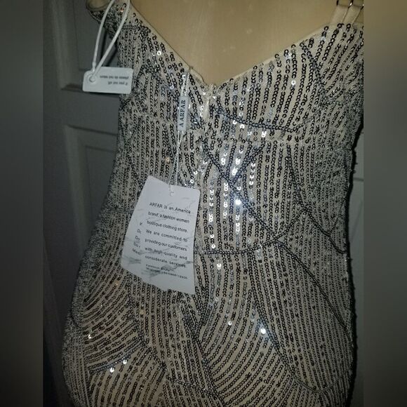 AARFAR Women Sequin Dress V-Neck Sleeveless Dress Mermaid Maxi Long NWT Small - Picture 7 of 14